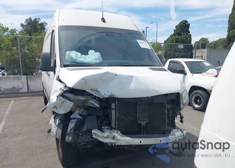 2019 Mercedes-Benz Sprinter 2500 High Roof V6 из США, поврежденный, VIN WD3PF1CD6KP027337